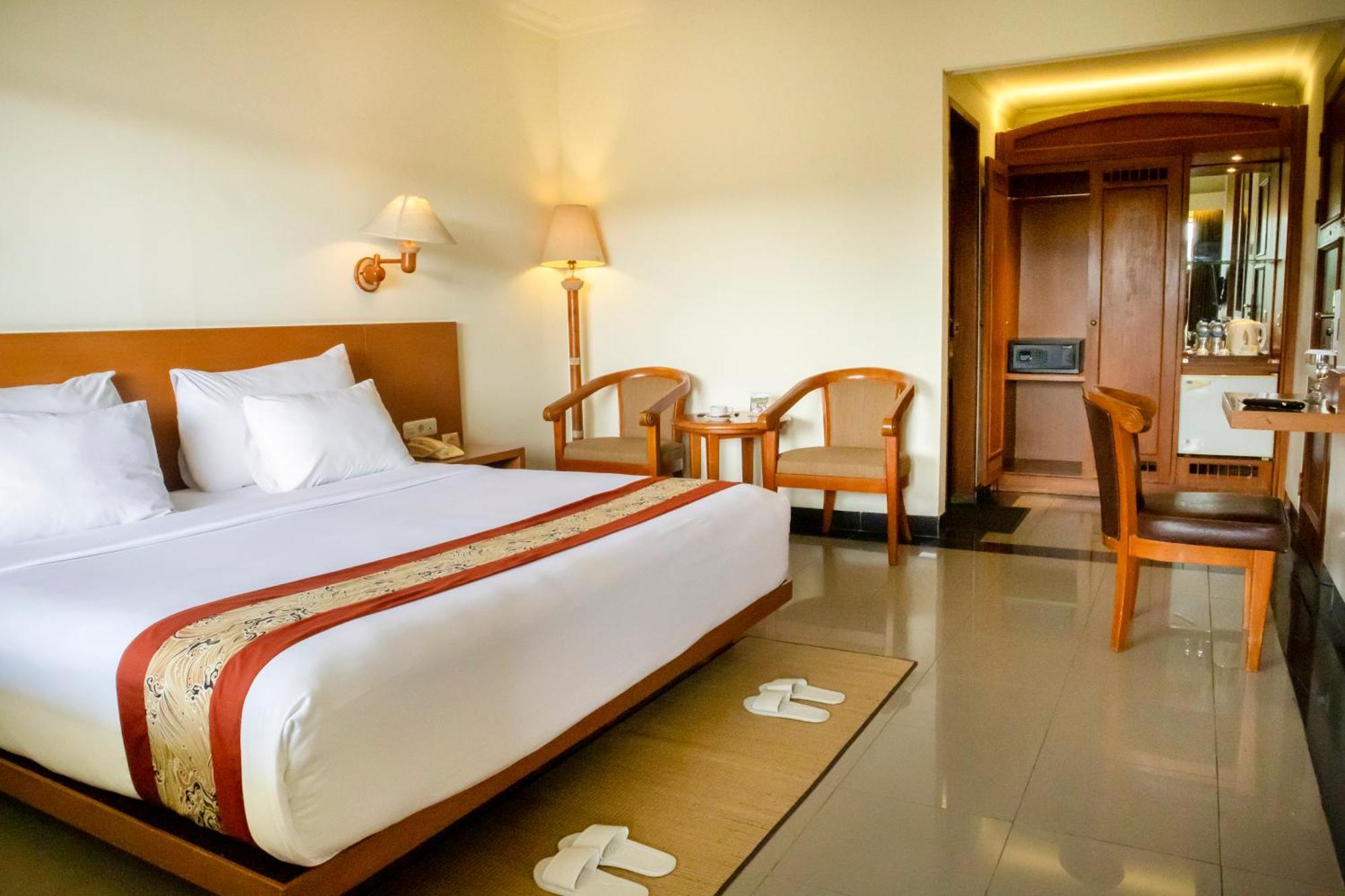 Sangria Resort And Spa Лембанг Екстериор снимка