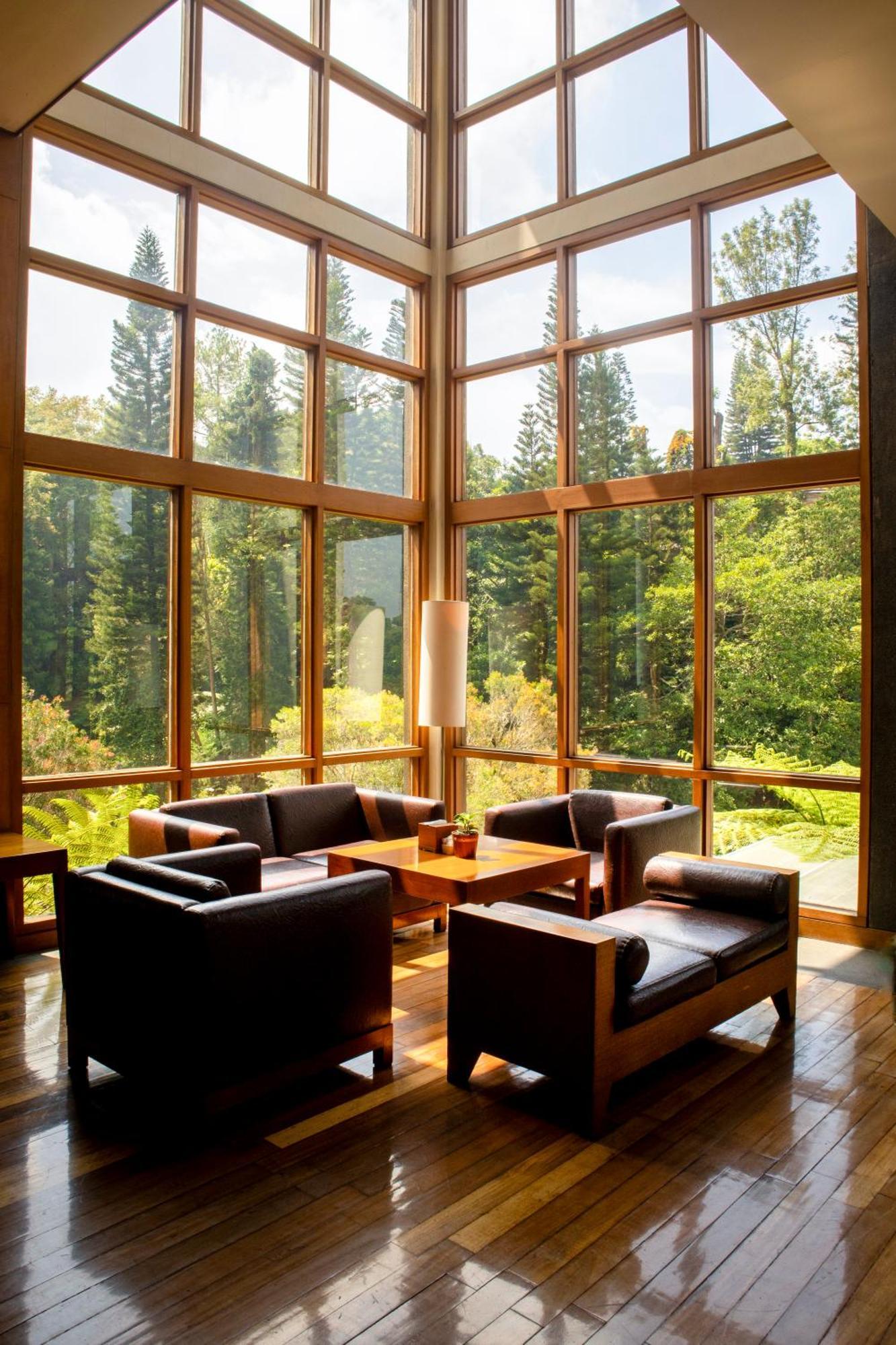 Sangria Resort And Spa Лембанг Екстериор снимка