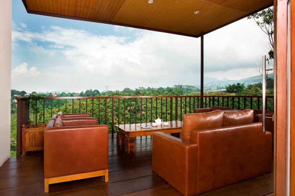 Sangria Resort And Spa Лембанг Екстериор снимка