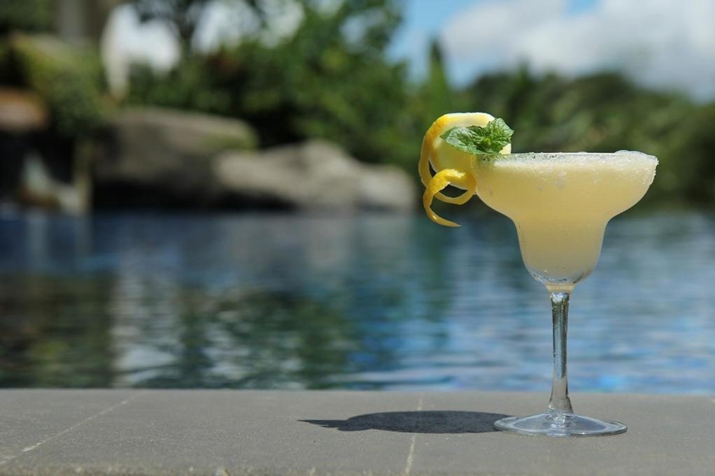Sangria Resort And Spa Лембанг Екстериор снимка