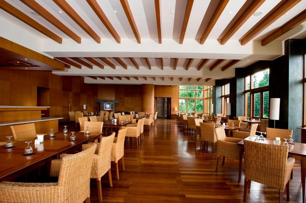 Sangria Resort And Spa Лембанг Екстериор снимка